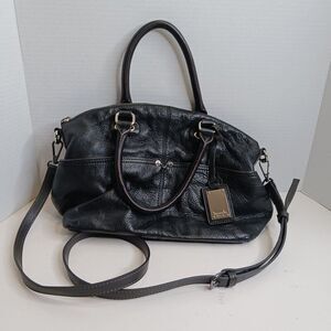 Tignanello Black Pebbled Leather Medium Shoulder/ Crossbody Bag